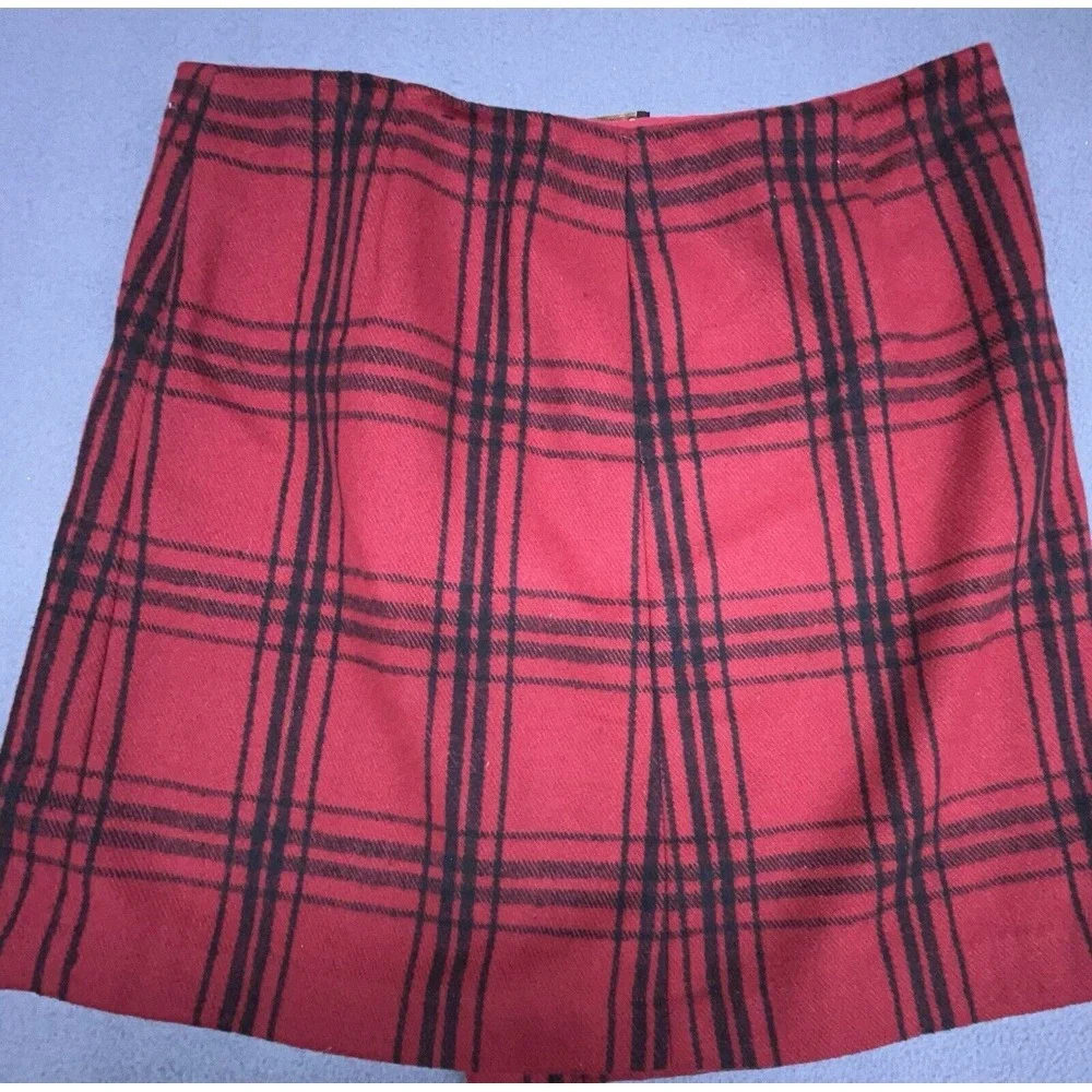 Dalia Mini Skirt 8 Red Black Plaid Wool Blend Lined Zip Pocket Casual Schoolgirl